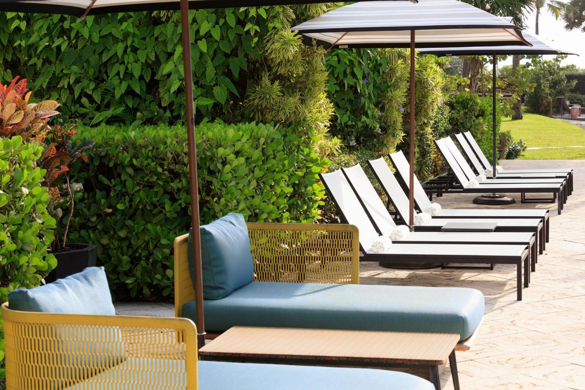 Kimpton Surfcomber Hotel By Ihg Маямі-Біч Екстер'єр фото
